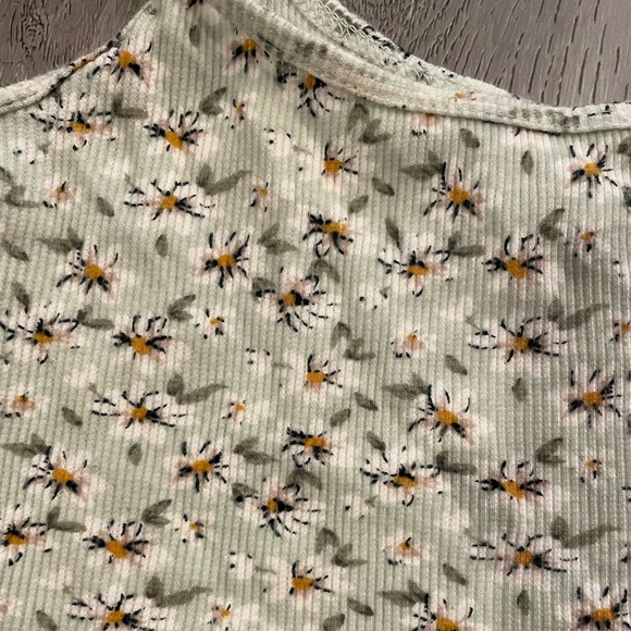 Hollister Floral Baby Cami - Picture 2 of 3